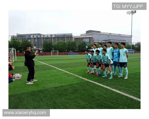 西安足球队逆袭之旅揭秘:从低谷到冠军赛的辉煌蜕变